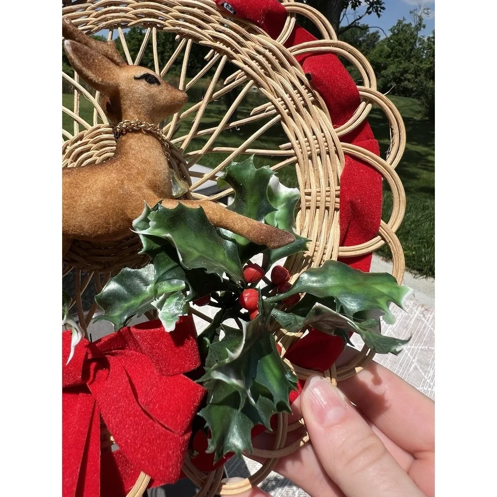 Vtg Christmas Decor Handmade Wood Wooden Wreath Flocked‎ Reindeer Holly Ribbon